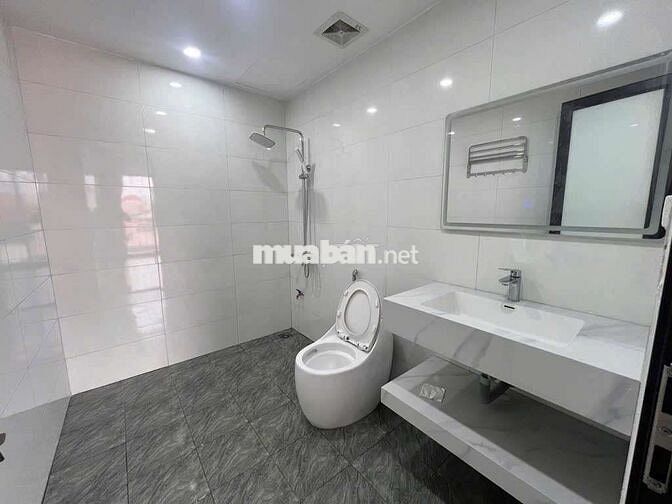 Bán nhà phố Hoàng Như Tiếp, Long Biên, DT 45m x 6 tầng,Giá chỉ 11,9 tỷ