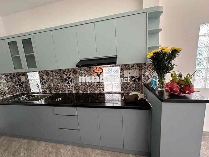 phuờng 1 giáp bình Thạnh nhà Hẻm Ô tô 2 mặt tiền , nhà chuẩn pháp lý