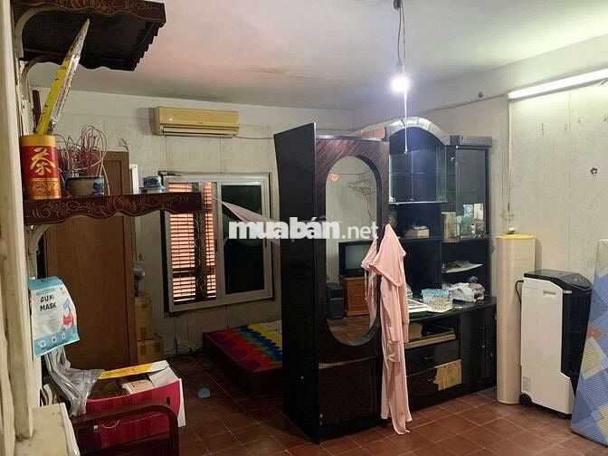 Cho thuê nhà tập thể tầng 4 Tô Hiệu Cầu Giấy 38m đủ đồ giá 5tr có TL