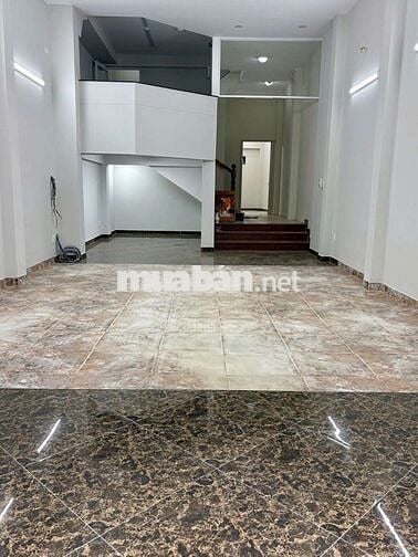 Cho thuê nhà rộng cư xá lữ gia, p15. Dt. 5x30m 1 trệt 2 lầu st.