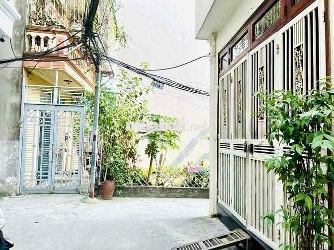 ☘️CỰC HIẾM❗️Bán đất tặng nhà 2 tầng-Ngọc Thuỵ, dt: 33m2, mt: 4m2, Giá