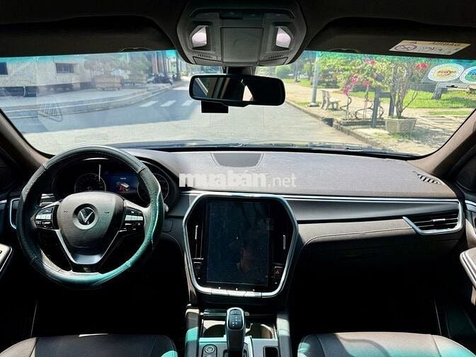 VinFast Lux SA Plus 2019 - Màu xanh - 6vkm