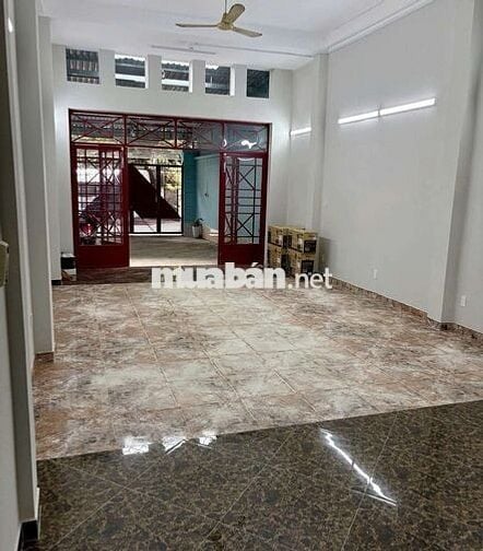 Cho thuê nhà rộng cư xá lữ gia, p15. Dt. 5x30m 1 trệt 2 lầu st.