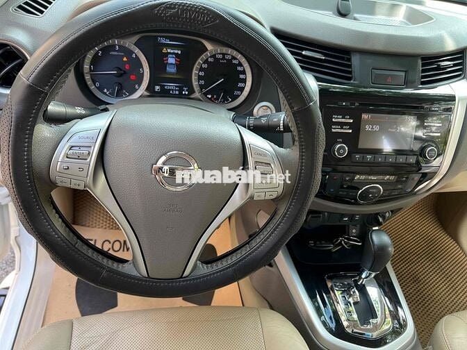 Nissan Navara 4WD 2 cầu số tự động cao cấp 2016