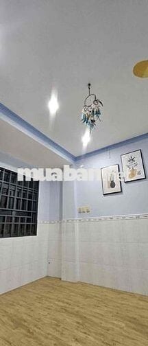 NHÀ 2 LẦU SHR CÁCH MẶT TIỀN ĐƯỜNG NHỰA CHỈ 50m