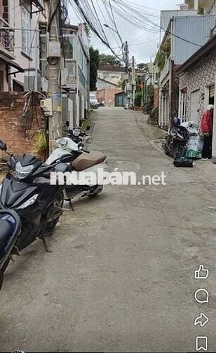 ĐẤT MẶT TIỀN SẲN GPXD CÓ BÃI Ô TÔ CHUNG KHU VỰC TIỀM NĂNG ĐẦU TƯ CHDV