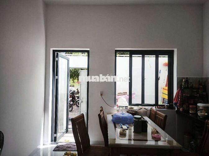 Nhà xe tải , xe hơi vào nhà , Kế công viên thoáng mát . Tây Lân , BT