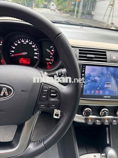 Kia Rio 2015 1.4 AT Sedan - 26000 km