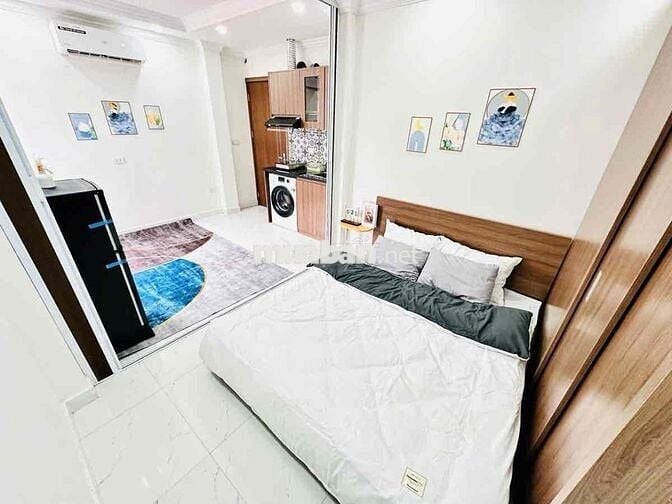 Nhà 5 tầng thang máy 8 phòng khép kín full nội thất ,dòng tiền 40tr/th