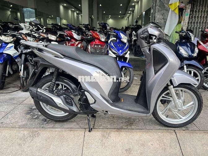Honda SH 150 ABS 2018 mới 90% Bstp chính chủ
