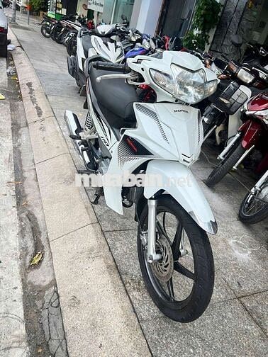 Honda wave black 2018 mới 90% Bstp chính chủ