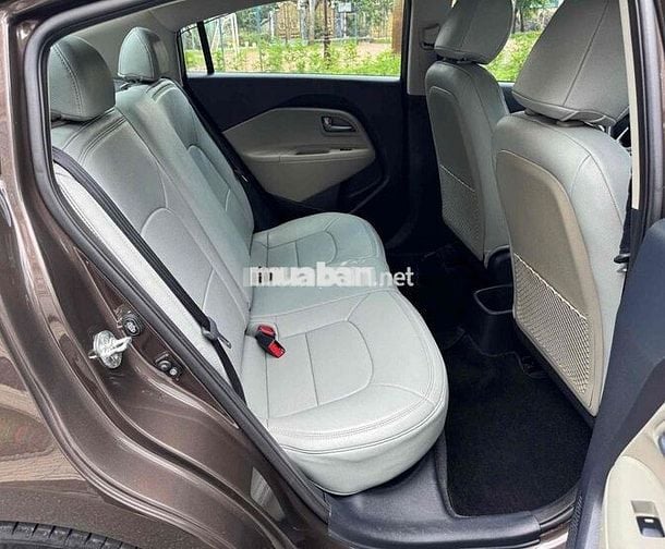 Kia Rio 2015 1.4 AT Sedan - 26000 km