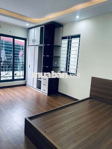 Trinh lương nhà thang máy xịn sò