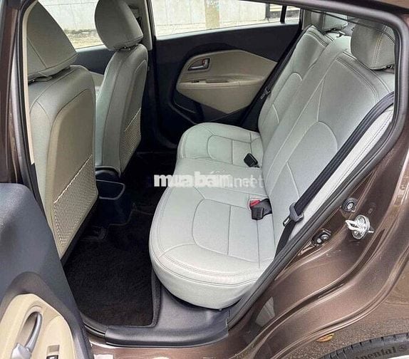 Kia Rio 2015 1.4 AT Sedan - 26000 km