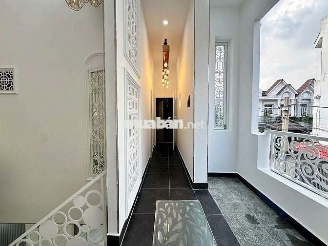 nhà phố thị trấn nhà bè tphcm, khu đồng bộ vị trí vip.khách mua ở ngay
