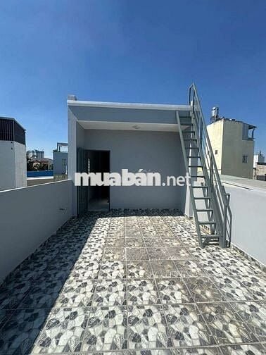 Nhà cho thuê hẻm 756 Đoàn Văn Bơ yên tĩnh