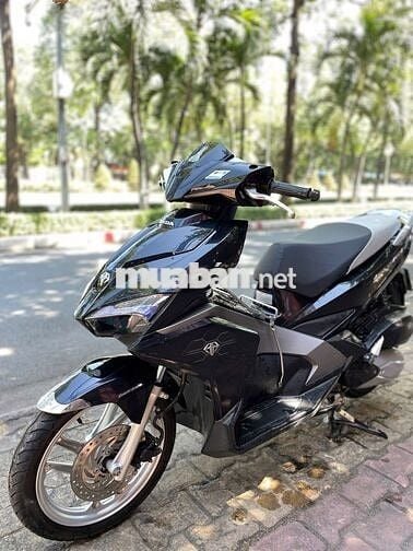 Xe máy Honda Air Blade 125 màu đen