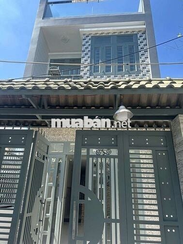 Nhà cho thuê hẻm 756 Đoàn Văn Bơ yên tĩnh