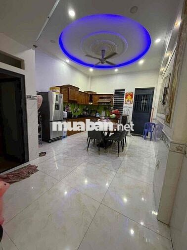 Cần bán nhà 3 lầu khu dân cư đồng bộ cao cấp