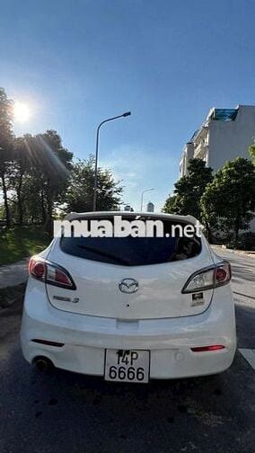 Mazda 3 biển Quảng Ninh VIP
