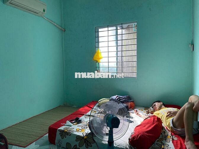 Nhà chính chủ cần cho thuê Trần Hưng Đạo 60m2 có sân trước, sân sau