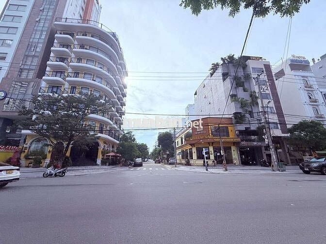 Cho thuê nhà 2 tầng, 2 mặt tiền Hồ Nghinh & Nguyễn Công Sáu, Sơn Trà