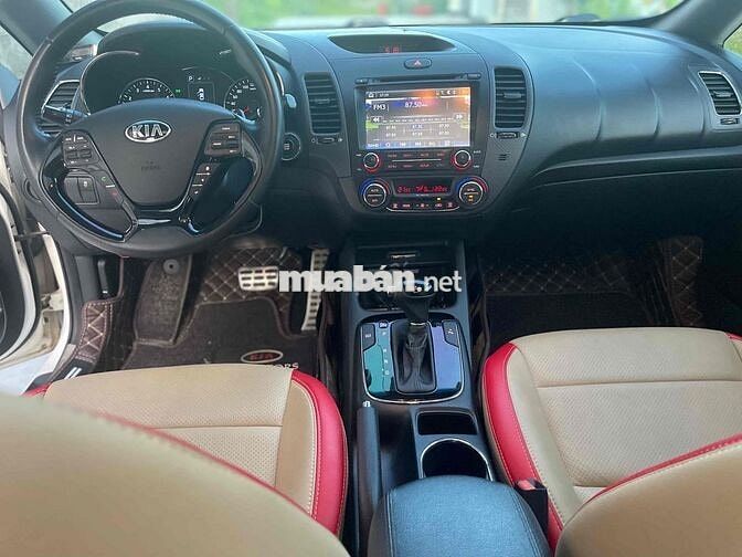 Kia Cerato 2017- 2.0 AT - 7000 km