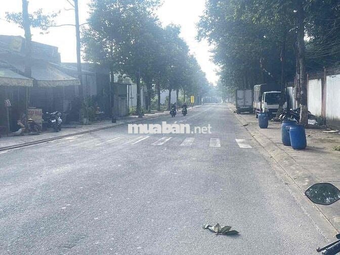 Bán đất kinh doanh 2 mặt tiền cực đẹp Dĩ An