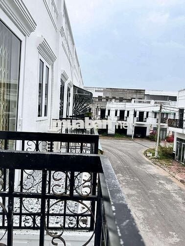 Cho thuê nhà khu dân cư Trần Quang Diệu đầy đủ nội thất