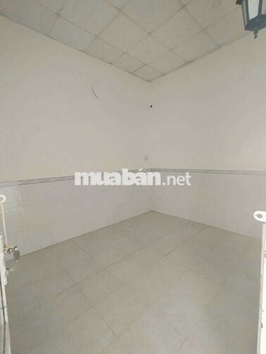 Cần bán gấp căn nhà ở 1/ Đ. Tân Xuân 5 , Hóc môn 81m2 SHR giá 940tr
