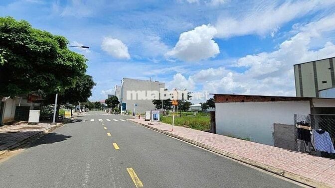 ĐẤT SIÊU ĐẸP GIÁ CỰC RẺ THUẬN AN GẦN AEON MALL  90M² CHỈ 700TR