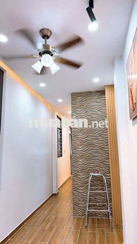Nhà MT 8M khu phân lô Hưng Phú giá chỉ 2T880, tiện kinh doanh.