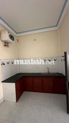 Bát Khối- Nguyên Căn - 40M2× 3Tầng - 4 Ngủ - Ô Tô Đỗ Cửa- 6,5Tr
