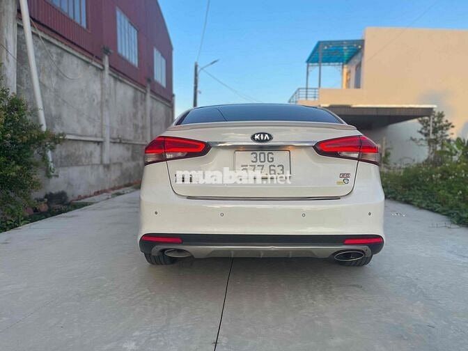 Kia Cerato 2017- 2.0 AT - 7000 km