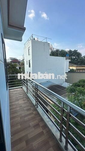 Bát Khối- Nguyên Căn - 40M2× 3Tầng - 4 Ngủ - Ô Tô Đỗ Cửa- 6,5Tr
