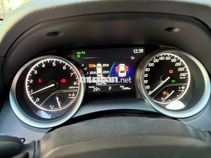 Toyota Camry 2.5Q, nhập Thái-73888km, Nội thất đen