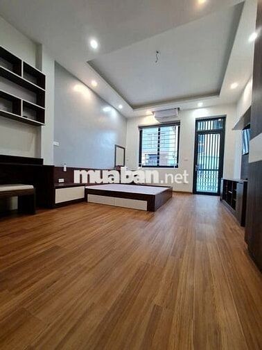 NHÀ MỚI NGUYỄN ĐÌNH HOÀN, Ô TÔ THANG MÁY 6 TẦNG NGÕ THÔNG, 45M2 18.5TỶ