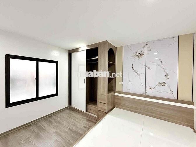 Bán tập thể giải phóng, Thanh Xuân. Dt 80m2, 3n, 2s. Giá 4.98 tý
