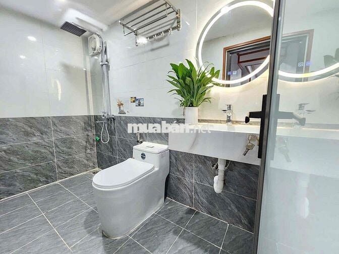 Ôto đỗ cửa tập thể phố Tân Mai nhà đẹp 2 thoáng ở ngay 75m2 tầng 1 giá