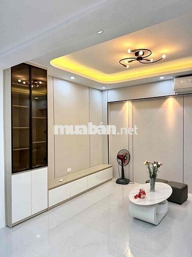 Bán tập thể giải phóng, Thanh Xuân. Dt 80m2, 3n, 2s. Giá 4.98 tý