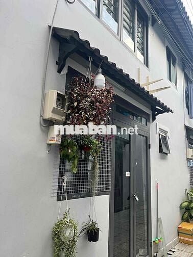 nhà ngã tư ga . hà huy giáp . 1 lầu. y hình