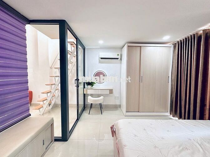 SIÊU PHẨM 2PN DUPLEX BAN CÔNG CAO CẤP THANG MÁY Q1