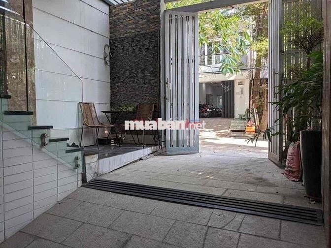 Cho thuê nhà Trệt Hầm 4 Lầu 4x20 Đặng Thuỳ Trâm , Q Bình Thạnh