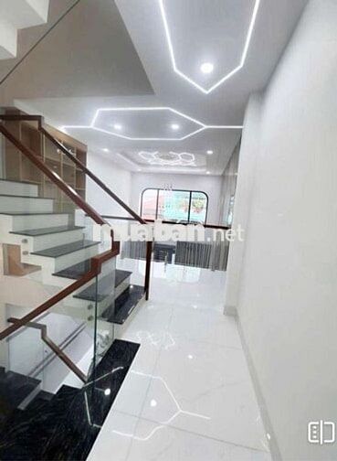 HẺM XE TẢI THÔNG HƯƠNG LỘ 2 BÌNH TRỊ ĐÔNG 5 TẦNG 4M x 14M Hơn 6 TỶ