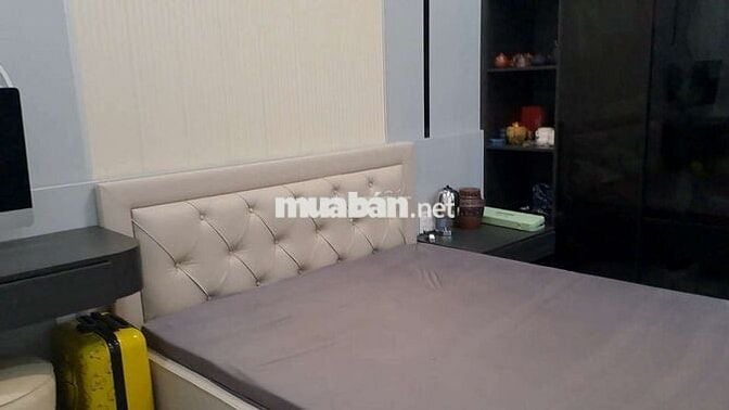 Cho thuê nhà kiệt oto 311 Nguyễn Hoàng