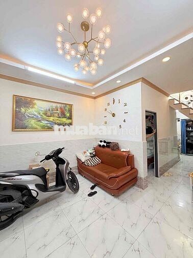 GẦN  CHỢ PHẠM VĂN HAI NHÀ MỚI ĐẸP GẦN 50M2 2TẦNG 3PN HOÀN CÔNG Đủ
