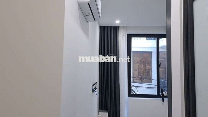 Cho thuê nhà kiệt oto 311 Nguyễn Hoàng