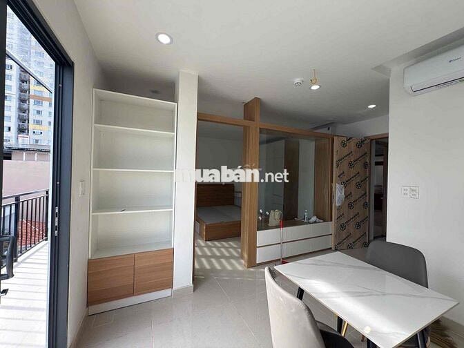 CĂN HỘ 1PN FULL NỘI THẤT BAN CÔNG THOÁNG NGAY ĐINH BỘ LĨNH GẦN QUẬN 1