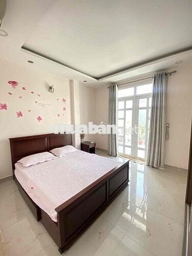 PHÒNG BAN CÔNG SIÊU RỘNG TRUNG TÂM QUẬN 7