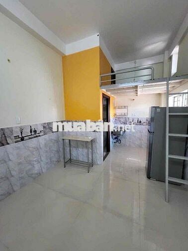 PHÒNG CÓ GÁC-FULL NỘI THẤT-THANG MÁY-SÁT ĐẠI HỌC VĂN HIẾN-AN NINH